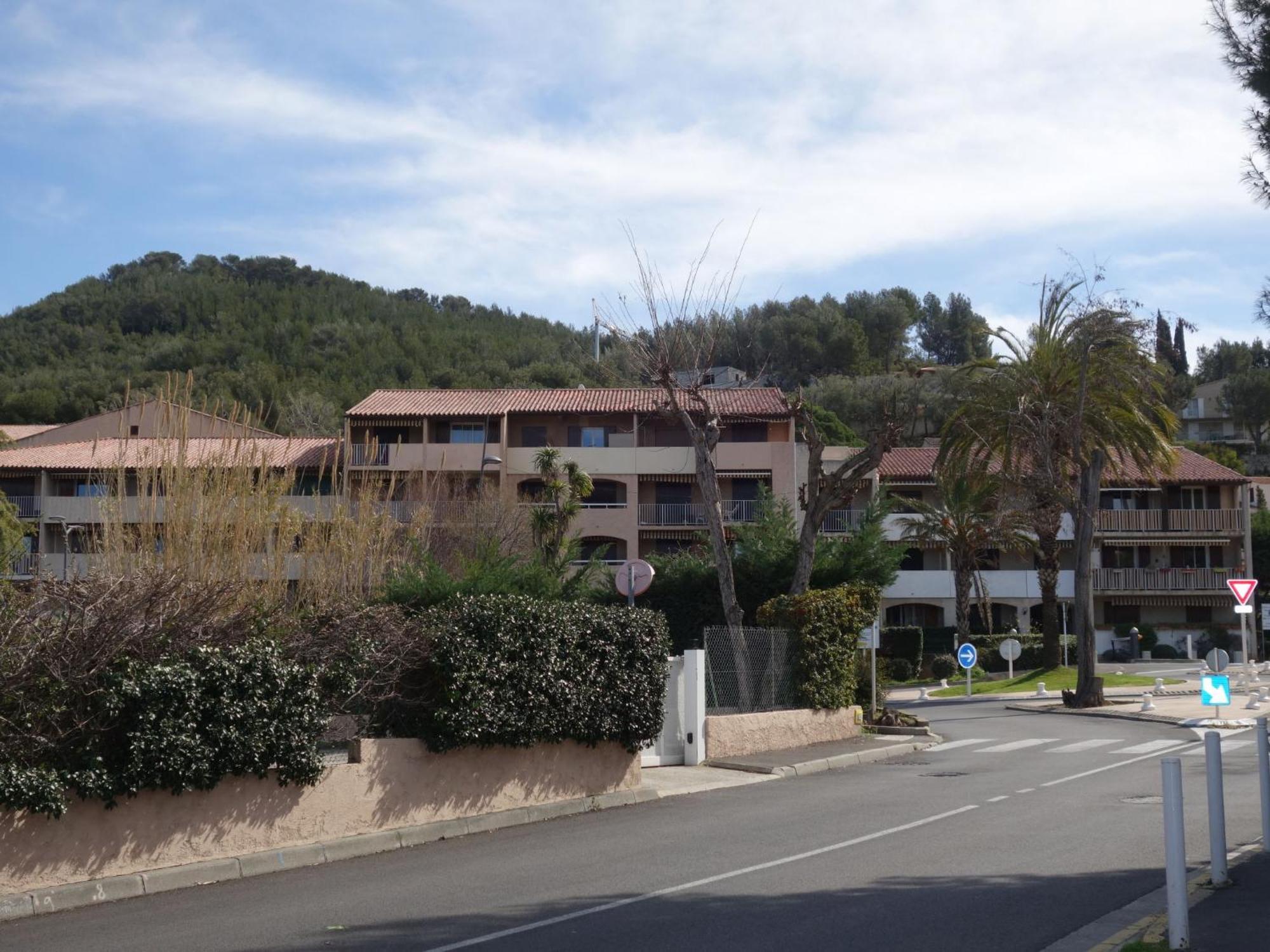 Apartment Les Aigues Marines-62 By Interhome Saint-Cyr-sur-Mer Luaran gambar