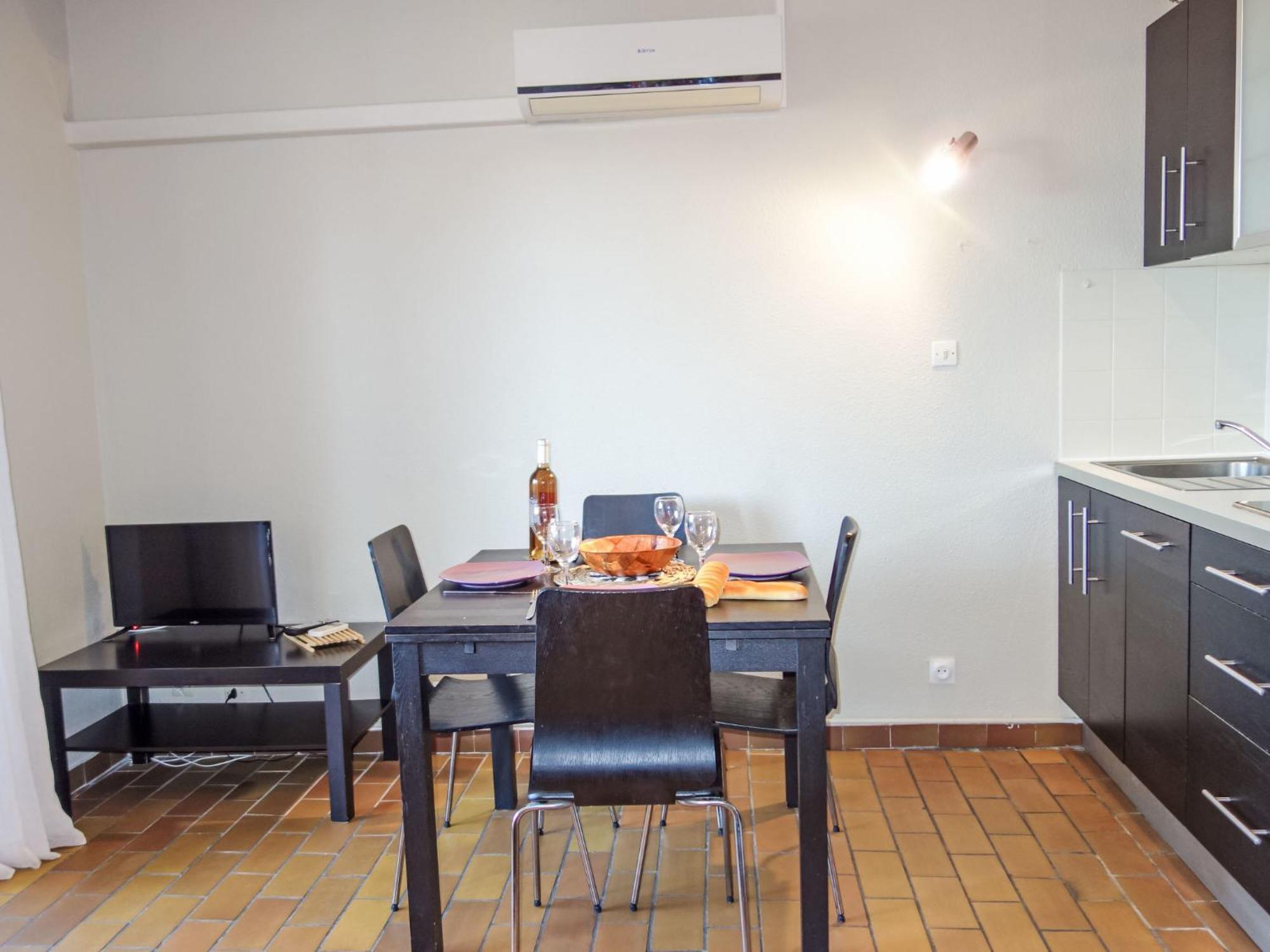 Apartment Les Aigues Marines-62 By Interhome Saint-Cyr-sur-Mer Luaran gambar